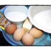 Cách đánh bông lòng trắng trứng:  Trứng gà tách riêng lòng đỏ và lòng trắng. Lòng trắng đánh bông như tuyết với 1/8 muỗng cà phê muối và cho từ từ 1/2 chỗ đường vào, tiếp thục đánh nổi đặc.