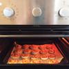 Cho bánh và lò nướng ở nhiệt độ 170 ở 20 phút đầu và sau đó giảm nhiệt độ 150 độ thời gian là 25-30 phút cho đến khi bánh vàng khô và giòn.