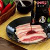 Lần lượt cho 2 muỗng canh gia vị hoàn chỉnh Barona nướng Nhật Yakiniku vào ướp với 150gr ba chỉ bò và 150gr ba chỉ heo trong 30 phút. 