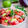 Salad dưa hấu rau củ với nhiều nguồn chất dinh dưỡng và thích hợp cho những ai đang trong quá trình ăn kiêng, giảm cân. Chị em đừng ngần ngại mà lưu công thức lại ngay nhé, đảm bảo hương vị ngon tuyệt luôn đấy.