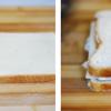 Trải bánh mì sandwich lên thớt, phết một lớp hỗn hợp thịt gà lên bánh rồi đặt một lát phô mai lên rồi đậy lại bằng một miếng bánh sandwich khác. Làm như vậy cho đến khi hết nguyên liệu. Tiếp đó cho bơ vào chảo ta chảy ở lửa thấp rồi cho bánh mì sandwich vào áp chảo mỗi mặt 2 - 3 phút cho chín vàng thì trở mặt và tiếp tục chiên 2 - 3  phút là được.
