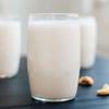 Bạn rót sữa ra cho bé thưởng thức thôi nè. Sữa hạt điều có thể bảo quản trong tủ lạnh từ 3 - 4 ngày nha, cách làm sữa cũng đơn giản và dễ nên các mẹ yên tâm làm cho các bé uống nhé.