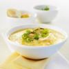 Múc súp ra tô và dùng nóng. Súp nấm cho bữa sáng không chỉ nóng hổi thơm ngon mà còn cung cấp nhiều dinh dưỡng, đặc biệt có tác dụng tăng đề kháng của cơ thể trong mùa cúm.