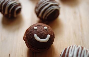 Bánh cookie chocolate mặt cười