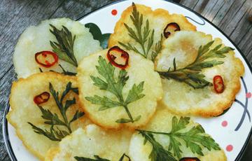 Bánh khoai tây chiên hình hoa lá