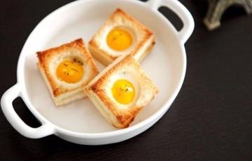 Bánh mì trứng nướng