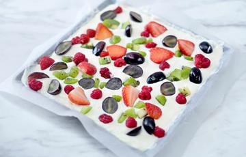 Bánh yogurt trái cây