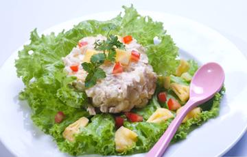 Salad gà thơm và khoai tây