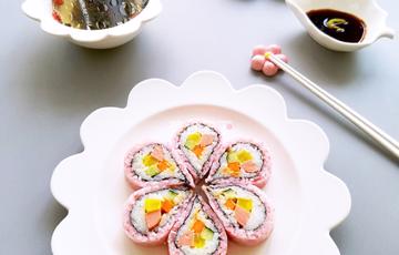 Sushi hoa anh đào