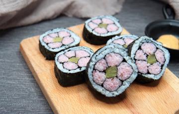 Sushi hoa anh đào - Sakura sushi