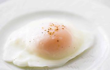 Trứng chần đơn giản