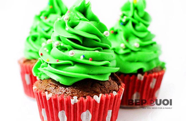 Cupcake cây thông Noel
