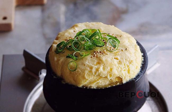 Trứng hấp tảo bẹ và mắm tép Hàn Quốc