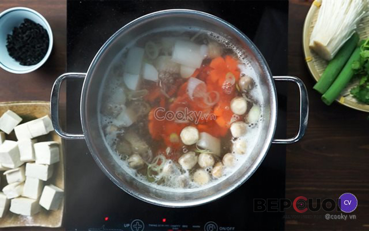 Cách nấu canh rong biển đậu hũ chay thanh mát ngon cơm