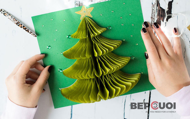 Làm thiệp Giáng sinh hình cây thông 3D chỉ dưới 100 nghìn độc, lạ cho bạn gái