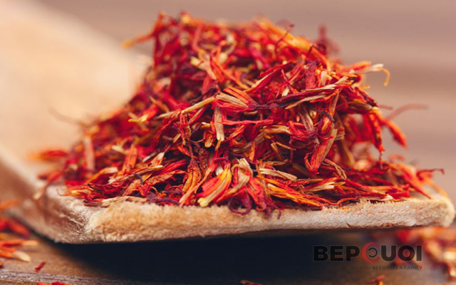 Nguồn gốc và lợi ích của Saffron - nguyên liệu nấu ăn đắt nhất thế giới